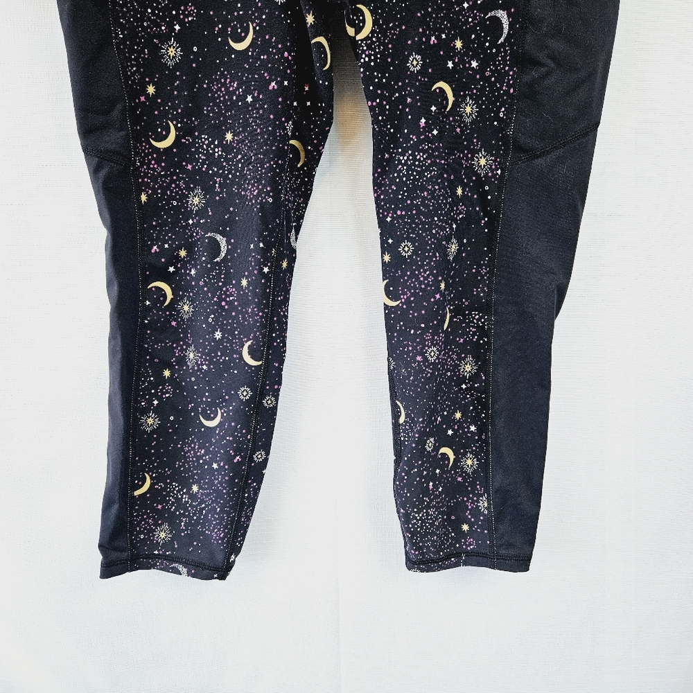 Torrid Active Performance Core Crop Moon Print Le… - image 7